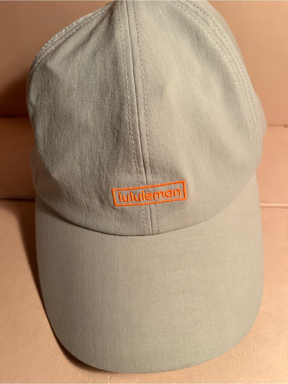 Lululemon Beige Baseball Cap with Orange Logo ☀️☀️☀️☀️☀️